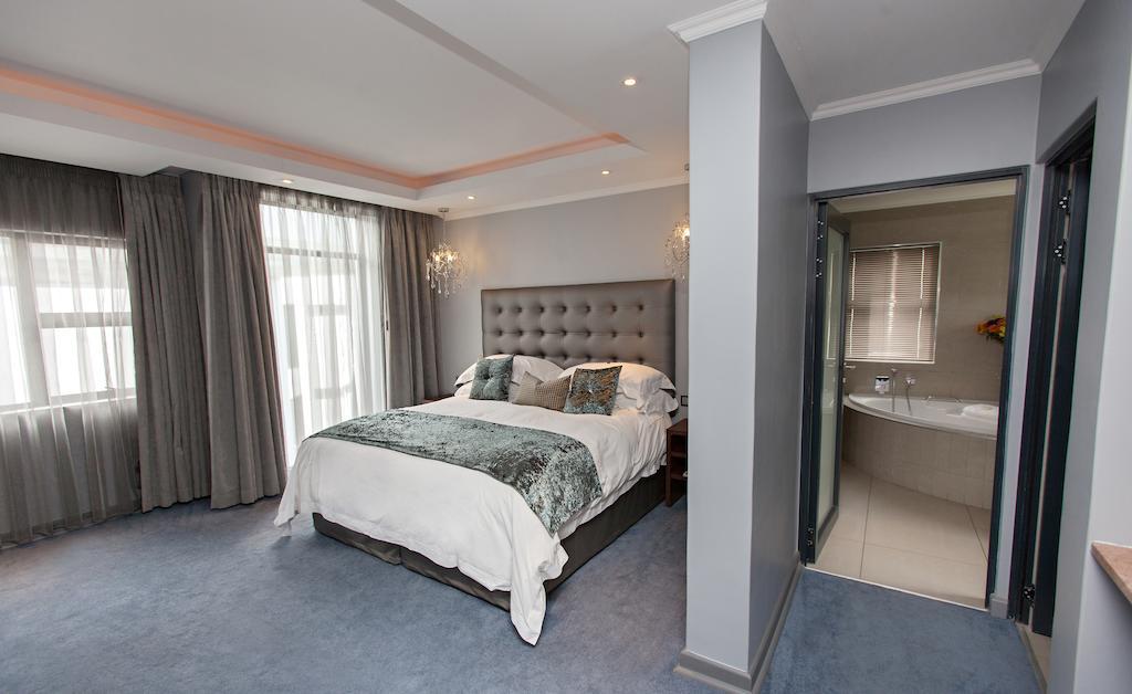 Blue Diamond Boutique Hotel Pretoria-Noord Esterno foto