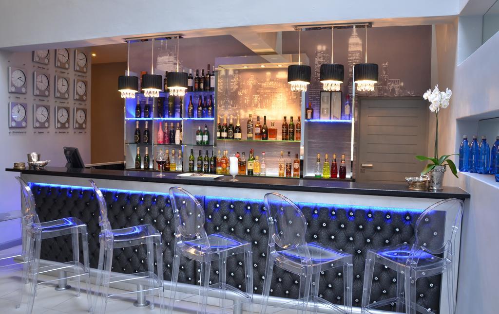 Blue Diamond Boutique Hotel Pretoria-Noord Esterno foto