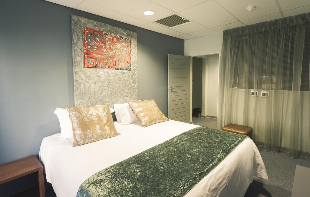 Blue Diamond Boutique Hotel Pretoria-Noord Esterno foto